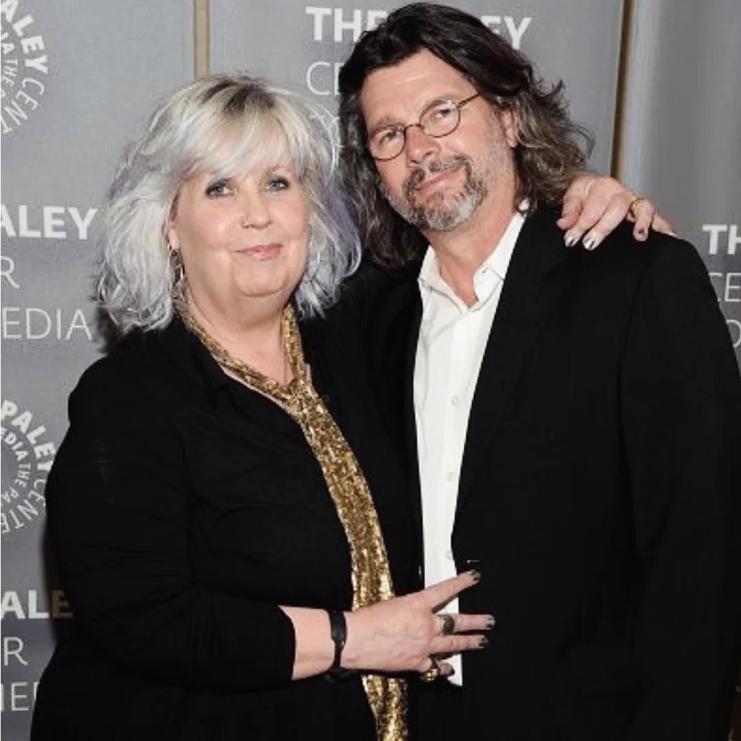 point_blank1959's tweet photo. Ron D. Moore and Terry Dresbach, the couple that brought their huge contribution to changing Diana Gabaldon's fiction into a TV series. #rondmoore #terrydresbach #paleyfest2014 https://t.co/eZSzVUwzFR