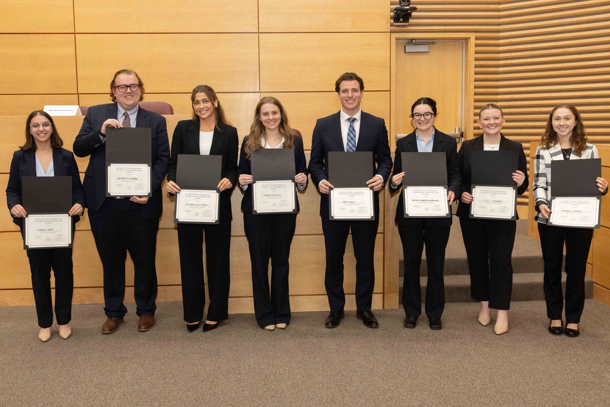Wayne Law celebrates the success of the Fall 2025 Peter J. Henning In-House Moot Court Competition 🏆
Honoring Prof. Henning’s legacy, 32 students showcased their advocacy skills under the guidance of faculty, alumni &amp; judges. 
Read more: bit.ly/3JBuckO