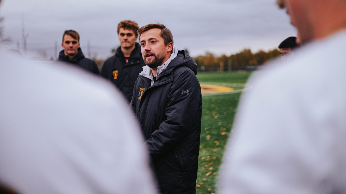 𝟓𝟎-𝐖𝐢𝐧 𝐂𝐥𝐮𝐛.

With yesterday's win, <a href="/StOlafMSOC/">St. Olaf Men’s Soccer</a> head coach Justin Oliver became the fastest coach in program history to reach 50 career wins, doing so in 68 games as head coach!

#UmYahYah | #OlePride | #d3soc