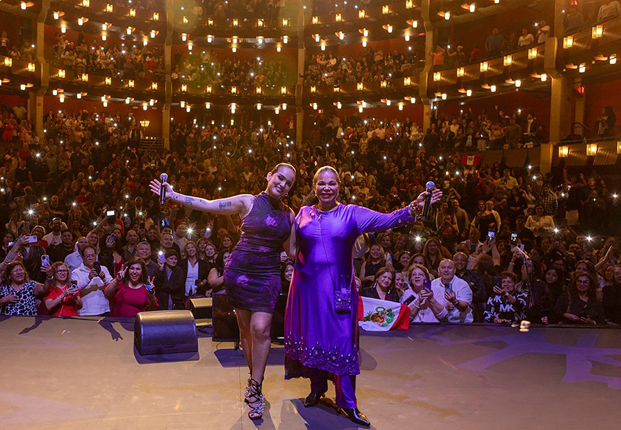 #MUSICA
Eva Ayllón celebra el Día de la Canción Criolla con dos conciertos sold out en Barranco cuentaartes.org/2025/10/eva-ay…