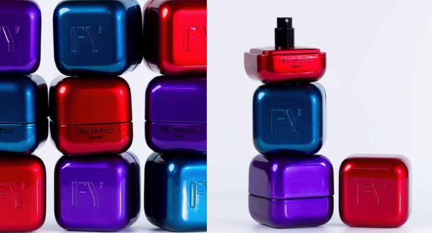 BeautyPackaging's tweet image. Free Yourself launched its new Mindful Collection. Housed in distinctive cube-shaped refillable bottles, each fragrance features a striking jewel-toned color – deep red, luminous blue, and vibrant amethyst. 
➡️ hubs.li/Q03NJBct0
#FreeYourself #refillable #beautypackaging