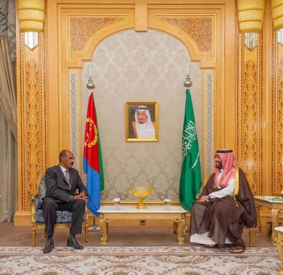 george_posts's tweet photo. 🇪🇷🇪🇹
Let me repeat: once #Eritrea🇪🇷 fully opens its diplomatic, political, and economic doors to international investors, its ports and projects will quickly attract development and leasing deals from both #Western 🇺🇸🇪🇺and #BRICS nations, alongside #Eritrean🇪🇷 enterprises.
 Such progress would eliminate any #Ethiopian leader’s — like this boy-king @AbiyAhmedAli — ambition or claim over the Port of #Assab or its borders. #Eritreans could then focus on building their nation rather than constantly defending it. What #Eritrea🇪🇷 needs is balance — a strong military and a dynamic, open economy — the latter has long been missing. 🤷‍♂️