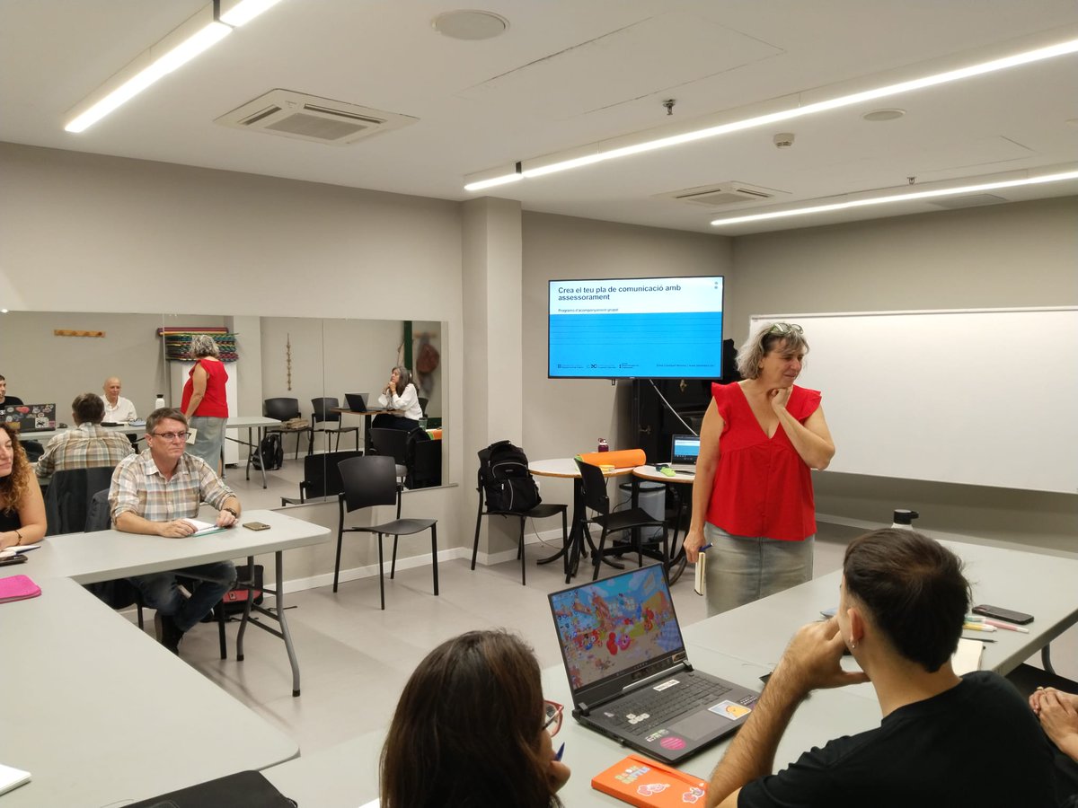 LasembraC's tweet image. Tenim en marxa un nou Obrador de comunicació per a projectes culturals!

Gràcies @sdeicec i @cultura_cat per la confiança!

[1/3]👇