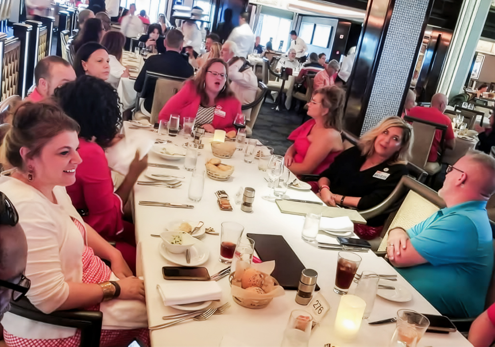 IvanMisner's tweet photo. The BNI members decided to have a Red night for our 2nd evening on the cruise.

#BNIUSA #IvanMisner #Bahamas https://t.co/jGPQZ2MZUa
