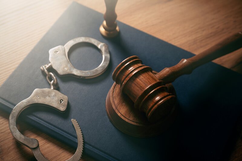 An Alabama woman has claimed that a Georgia state judge violated her constitutional rights by improperly jailing her when she was a witness in the judge's courtroom, a move that came as a state commission is seeking the judge's removal from the bench. law360.com/access-to-just…