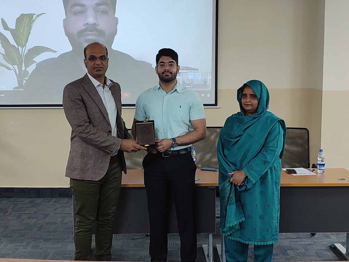 JMC_NUML's tweet image. Jean Monnet Chair, NUML organized a seminar on Erasmus Mundus scholarship on 22 Oct 2025. Final semester students from all disciplines attended the session. Resource persons, Faizan Hayat and Hafiz M. Ahmed, guided students in documentation &amp;amp; effective application preparation.