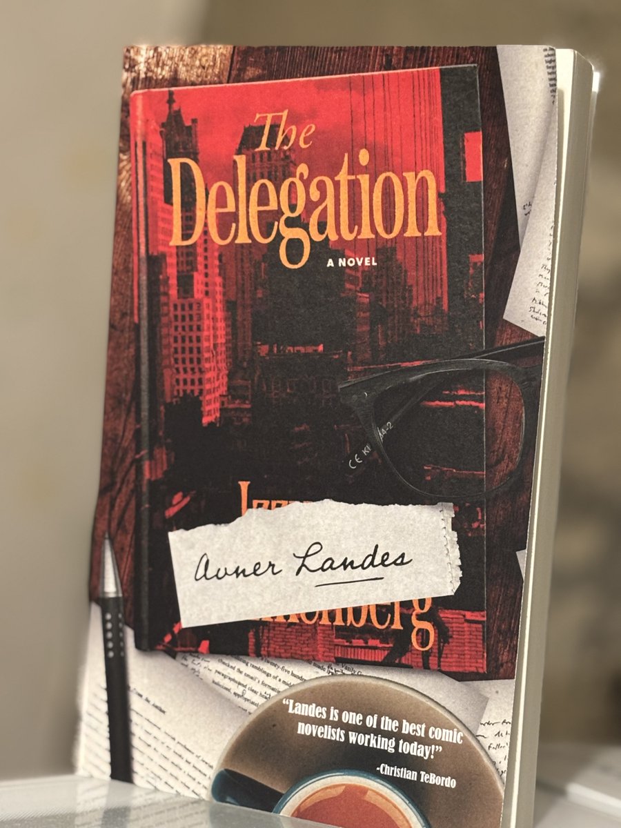 "Feffer didn’t like to displease people, especially a woman as wealthy and beautiful as Frieda. The gray hair was what first lured him. Cut like George Washington’s."

I cannot tell a lie.👇