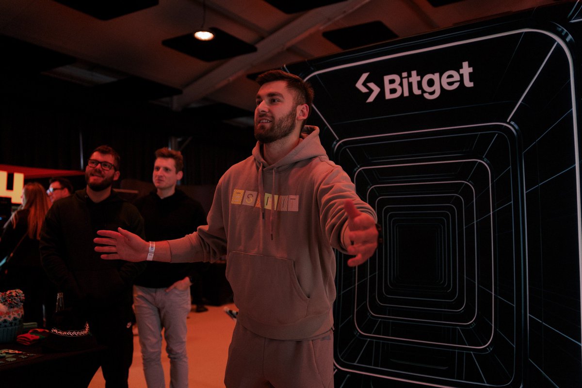 You showed up. You played. You won. 🎮

The AR #BitgetxLALIGA game at <a href="/CryptoSpherePL/">CryptoSphere</a> was pure fun — and the merch? Gone in a flash! 👕⚡️

#EventwithBitget