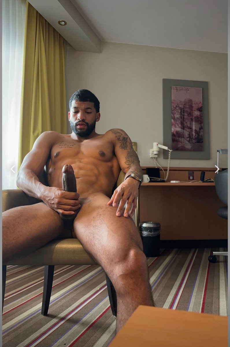 The Smut Curator tweet media