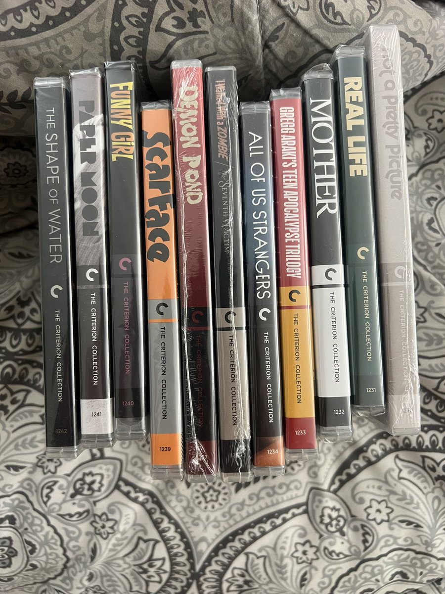 CriterionConn's tweet image. Just got my @Criterion haul!! The titles I got:

NOT A PRETTY PICTURE
REAL LIFE
MOTHER
GREGG ARAKI’S TEEN APOCALYPSE TRILOGY
ALL OF US STRANGERS
I WALKED WITH A ZOMBIE
THE SEVENTH VICTIM
DEMON POND
SCARFACE
FUNNY GIRL
PAPER MOON
THE SHAPE OF WATER