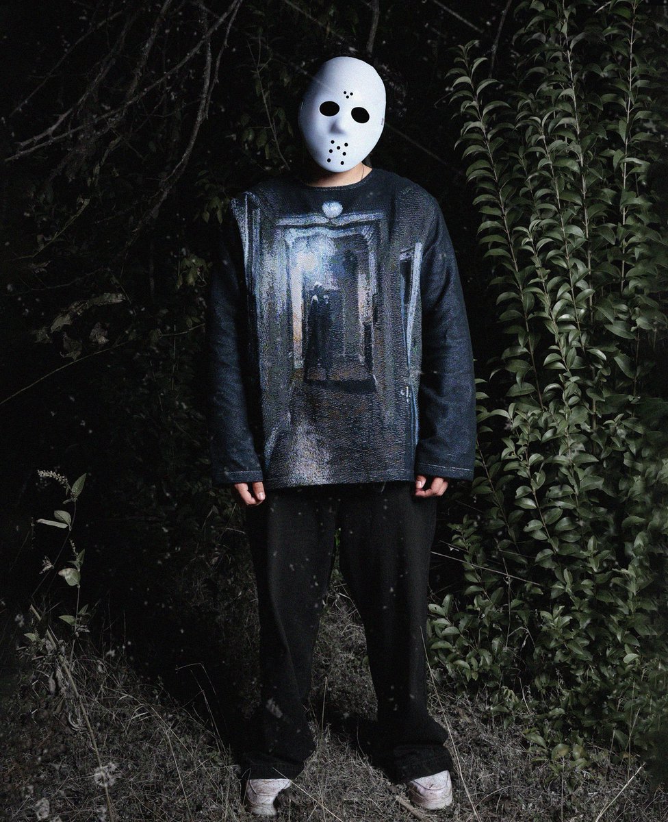 4xx1111's tweet image. P.T. woven crewneck