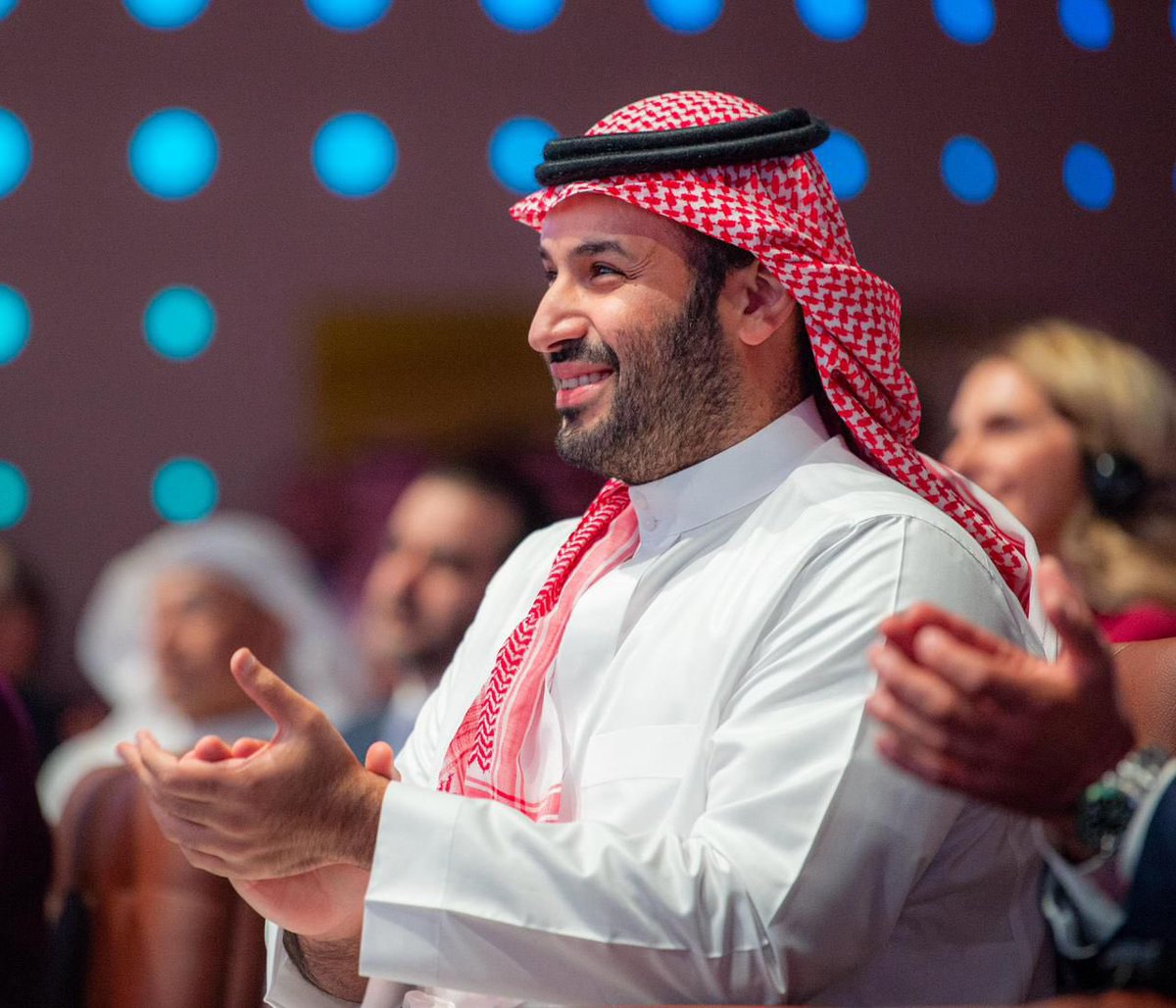 Badermasaker's tweet photo. سمو سيدي #ولي_العهد يشهد الجلسة الحوارية لفخامة رئيس الجمهورية العربية السورية في مؤتمر #مبادرة_مستقبل_الاستثمار.
#FII9 https://t.co/IBCV7y6923