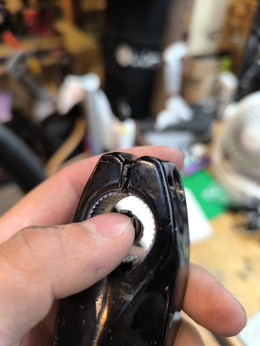 user_8bd3aa1aページ しｩ on X