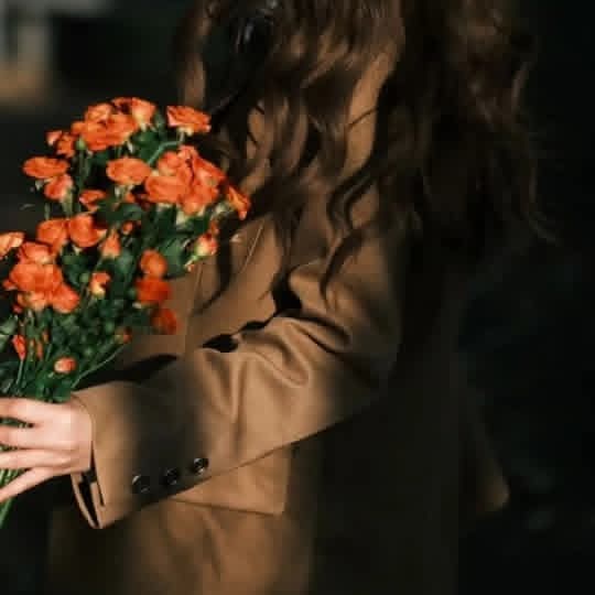 ستمر عليك مرحلة أسميها نقطة التحول
ستتغير فيها كثيرًا وستكون فيها دروس الحياة قاسية ومكثفة عليك ربما تواجهك في عمر صغير أو كبير ستختلف من شخص لآخر لكنك ستصبح فيها أكثر فهمًا لحياتك،لتصرفات الناس ستكون هادئًا جدًا وتتقبل كل شيء ومع أنها صعبة لكن بعدها ستكون شخصاً أفضل وأقوى