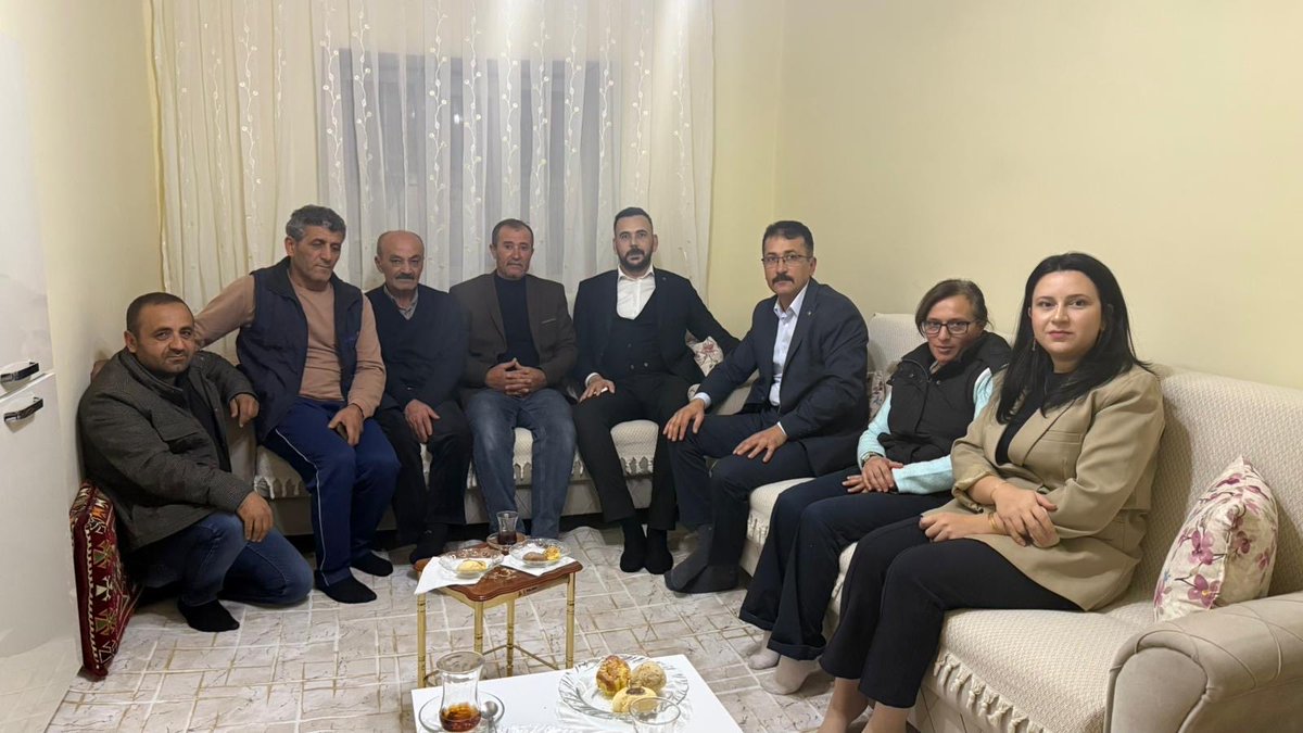 🇹🇷Genel Merkezimizin talimatlarıyla başlatılan ‘Hayırlı Günler Komşum’ ziyaretleri kapsamındaki proğrama İl Başkanımız Sayın Gökhan Gök’ü temsilen ;

📍 Darende İbrahimpaşa  Mahallemizde Gazi Sezer Ağabeyimizin bereketli hanesinde ziyaret ettik .
<a href="/gokhangok44/">Gökhan Gök</a>