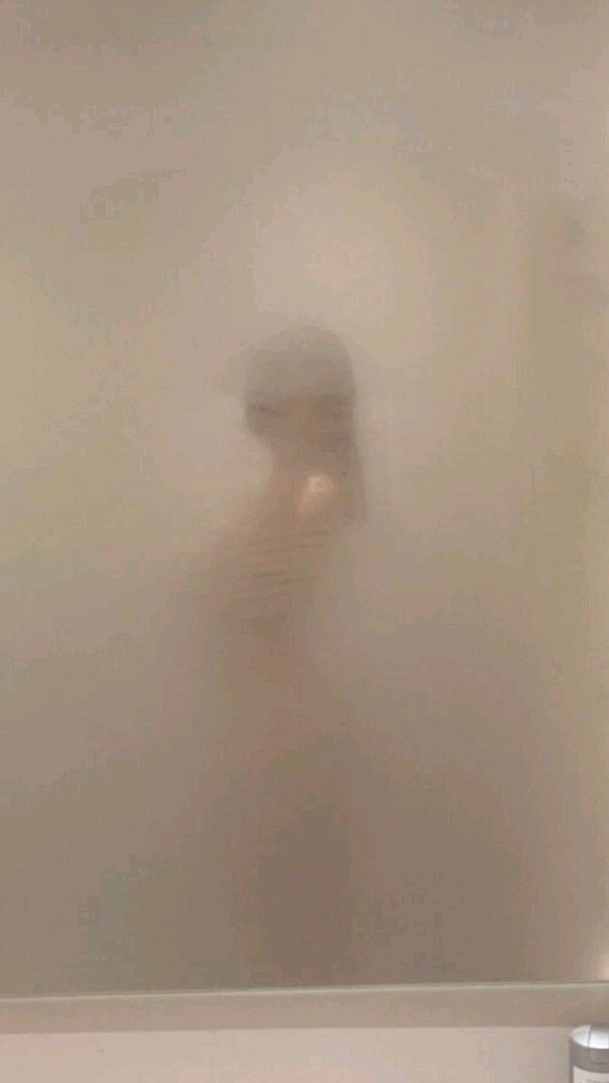 allyssiagas's tweet photo. 우리 언제 만날 수 있을까? https://t.co/fDtZj9FhWk