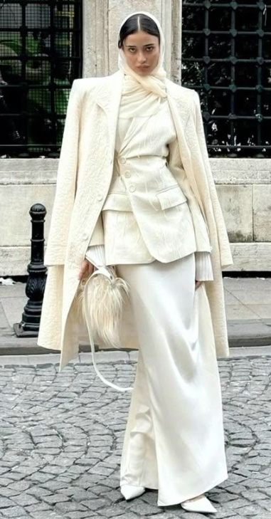 CurationStyle's tweet photo. A tailored fit > expensive clothes. Always. 👔✨ #StyleSecrets https://t.co/tm2s1iO7Ul