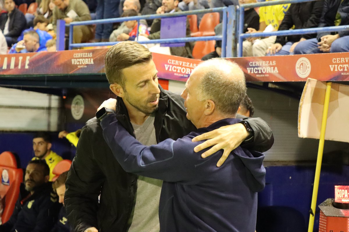 🅐🅛🅑🅔🅡🅣🅞 🅛🅞🅡🅘🅣🅔 🅖🅐🅡🅒🅘🅐 tweet media