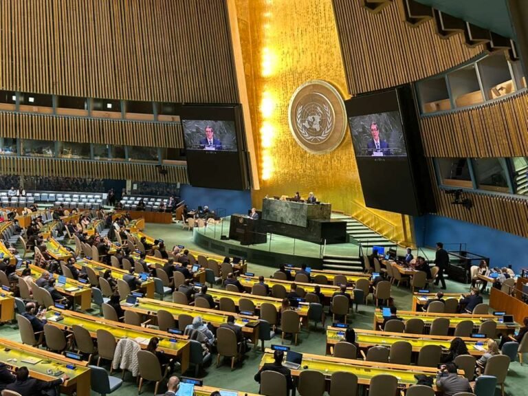 🇺🇳Una votación celebrada en medio de la brutal campaña de presión de EE:UU previo a este ejercicio que se realiza desde 1992 y aún así la comunidad internacional volvió a pronunciarse en contra de un cerco económico que califica como el más largo de la historia.

#TumbaElBloqueo