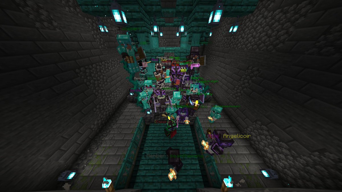 emdos_'s tweet photo. these past days been hella fun, from d2 to MC met new people made new friends new enemies but at the end of the day i love em all ty <3 https://t.co/ccraT440Wp