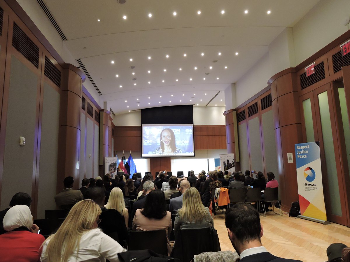 UN_OROLSI's tweet photo. In addition, the panels examined how community-crafted and locally owned initiatives can foster sustainable DDR, mitigate violence, and strengthen social cohesion.
#InvestInPeace #DDRweek https://t.co/gWoxTHjyFD