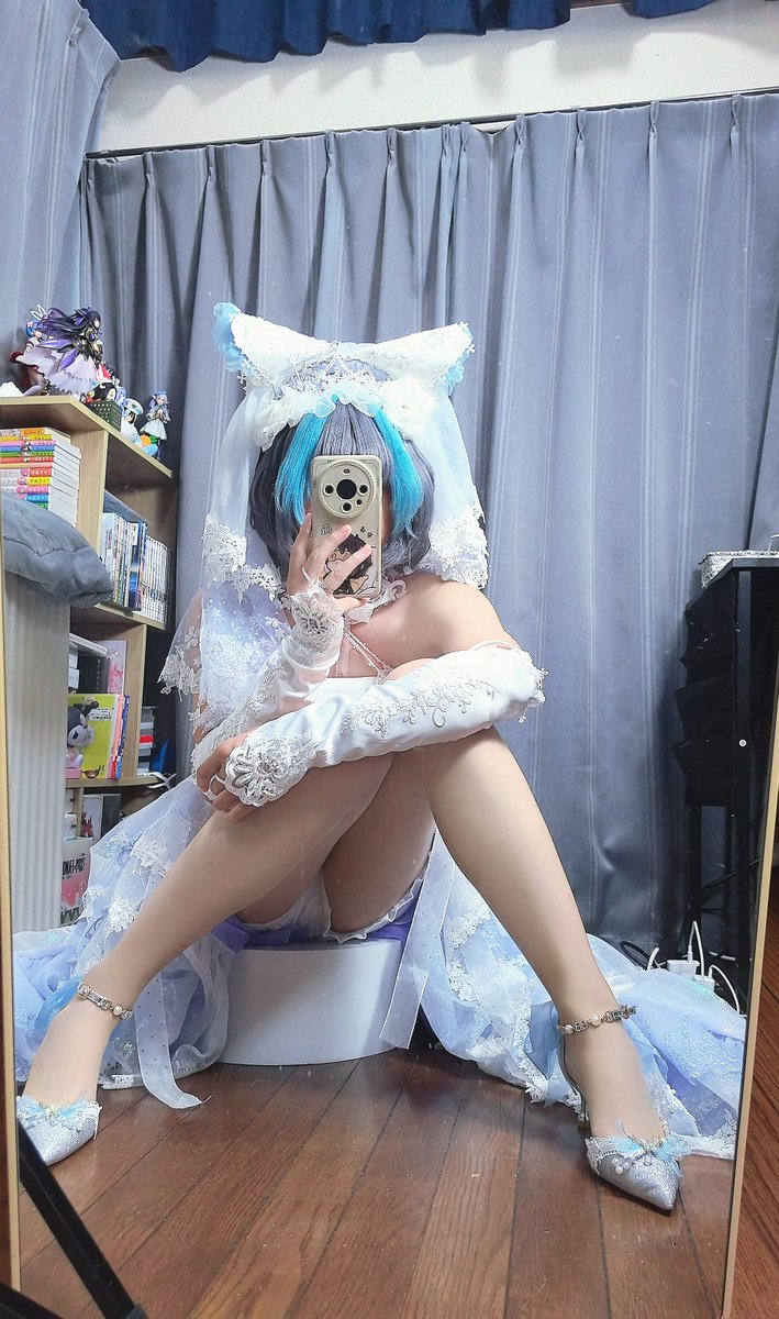 猫猫，是猫猫呢
#cos #柴郡 #碧蓝航线