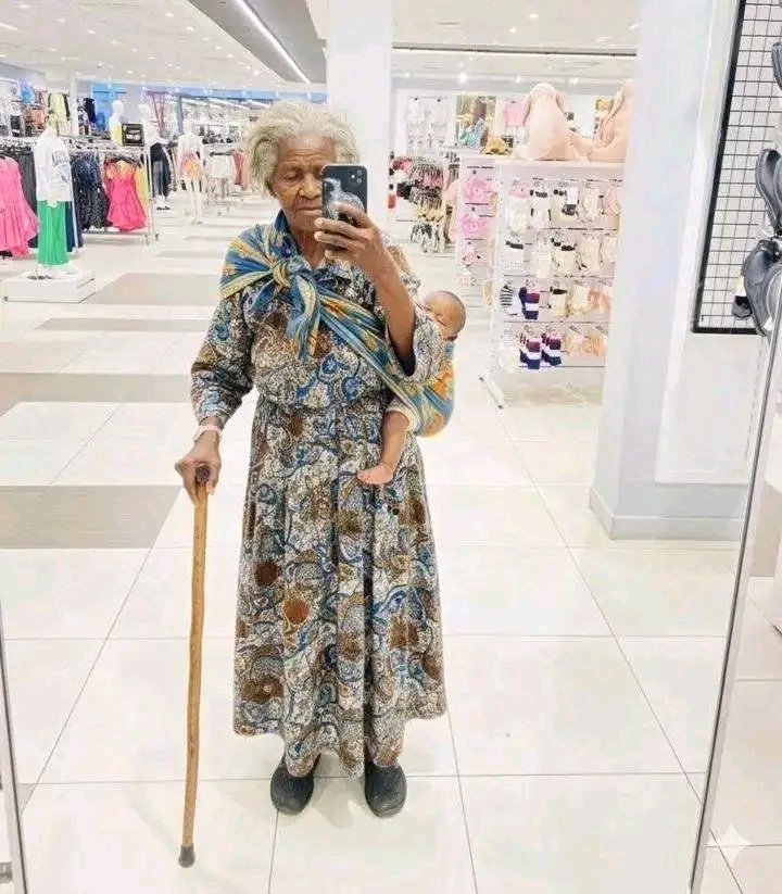 Baddie with her firstborn when she decides to settle