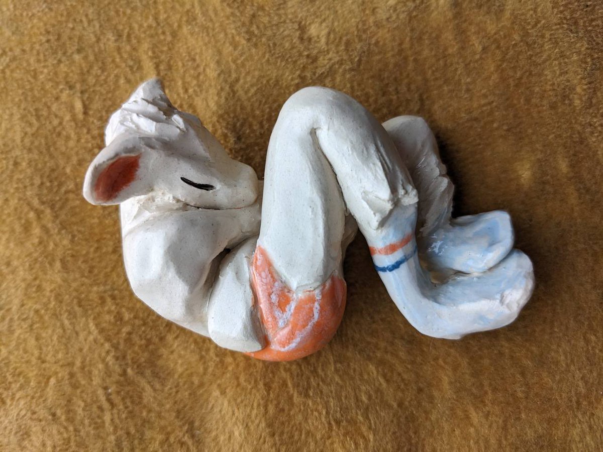 nkotova99's tweet photo. my little ceramic babies 💛
one is looking for home btw <3 https://t.co/ZNQRt8zMn8