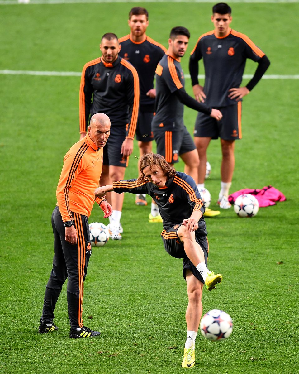 ChampionsLeague's tweet photo. ⏪🎯

#UCL https://t.co/Tycw5MO1Vf