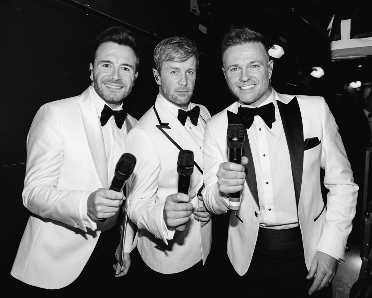 westlifemusic's tweet photo. We will never forget the smiles and joy we experienced over the past two evenings at the @RoyalAlbertHall . We are continuously amazed by the love you guys shows us.  We can’t wait to see you all again on Westlife 25 - The Anniversary World Tour ❤️✨🌍 https://t.co/RJnO3qH08g