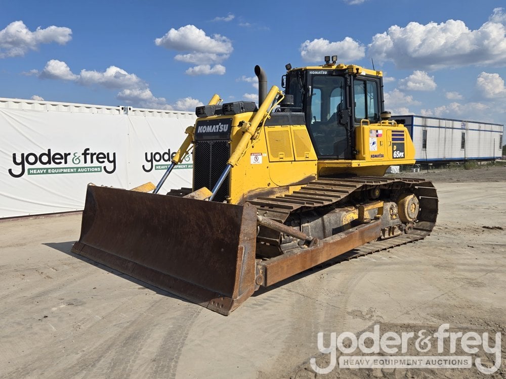 yoderandfrey's tweet image. 📢Texas is TOMORROW!
Join us online or onsite for a great selection of machinery 🚧

There&apos;s still time to register, just follow the link to our website 👉eu1.hubs.ly/H0pcyWh0
View lots up for grabs 👉  eu1.hubs.ly/H0pcyqS0