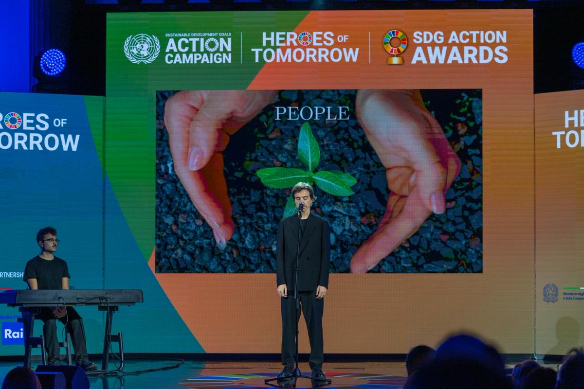 albertKatruGuma's tweet image. 📍: Rome 🇮🇹

It’s SHOW TIME 📸

🎖️The United Nations SDG Action Awards are live.

Join us here, Live : instagram.com/sdgaction/live…

#SDGAction #HeroesOfTomorrow