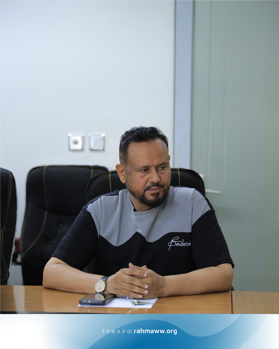 rahmaworldwide's tweet photo. As part of Rahma Worldwide’s ongoing efforts to advance education in Yemen, a meeting was held with Mr. Amin Abdullah Ba Abbad, Director of the Ministry of Education Office in Hadhramaut Coast, to discuss key areas of educational development.

Donate now.

#RahmaWorldwide #Yemen https://t.co/H82b0JKTPe