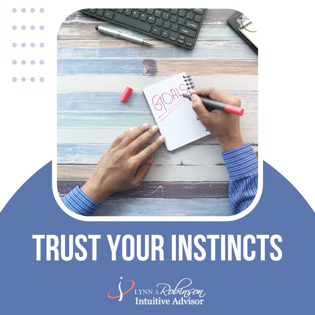 LynnIntuition's tweet image. Intuitive decision-making can lead to innovative solutions. Trust your instincts in business.

#lynnrobinson #intuition #intuitivereadings #intuitiveadvisor