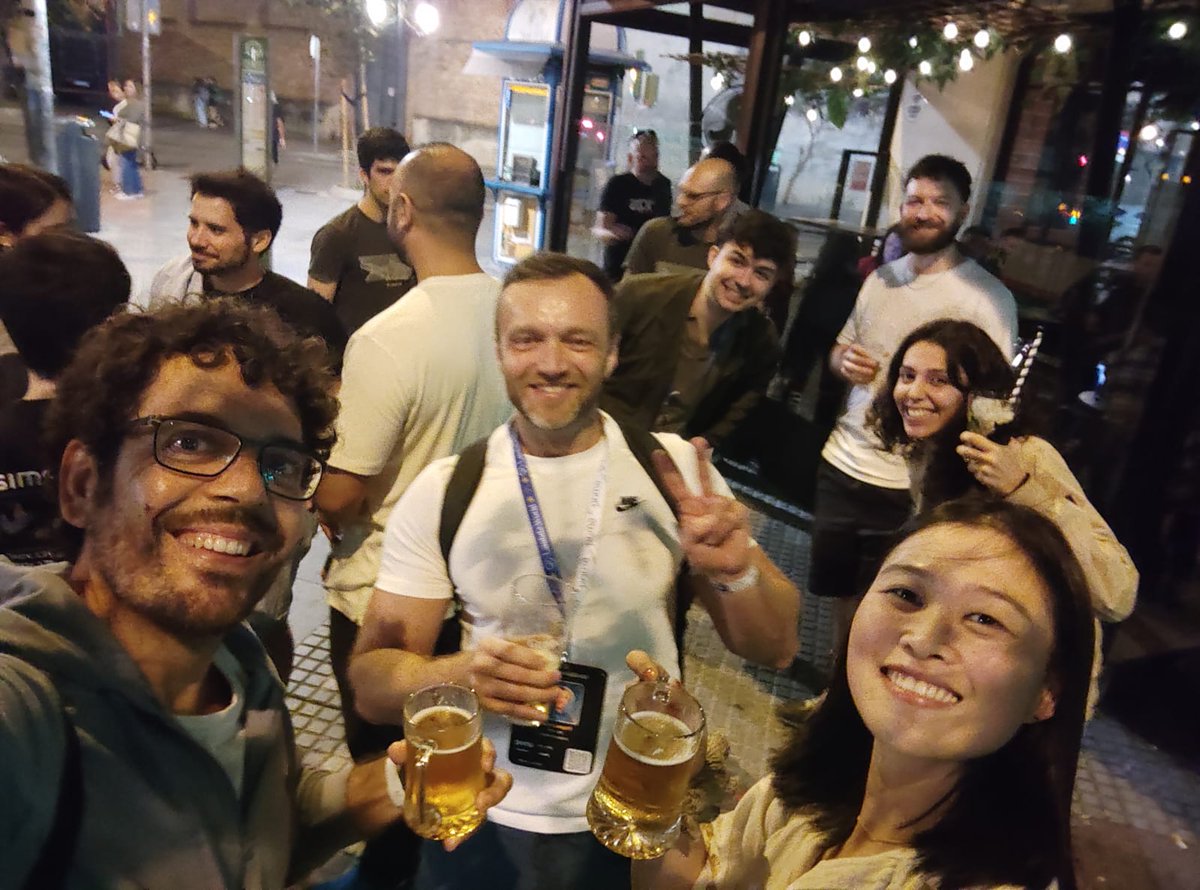 Roman Langolf tweet media