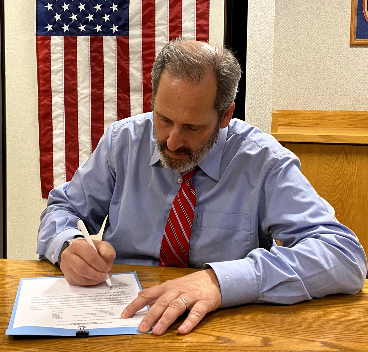 BrownWIExec's tweet image. &quot;Our budget represents Brown County&apos;s vision and how we can best make it a reality while doing it in the best interest of our taxpayers.&quot; 

Thank you to the @browncountywi Board of Supervisors for the #UnanimousDecision to approve the 2026 Budget!