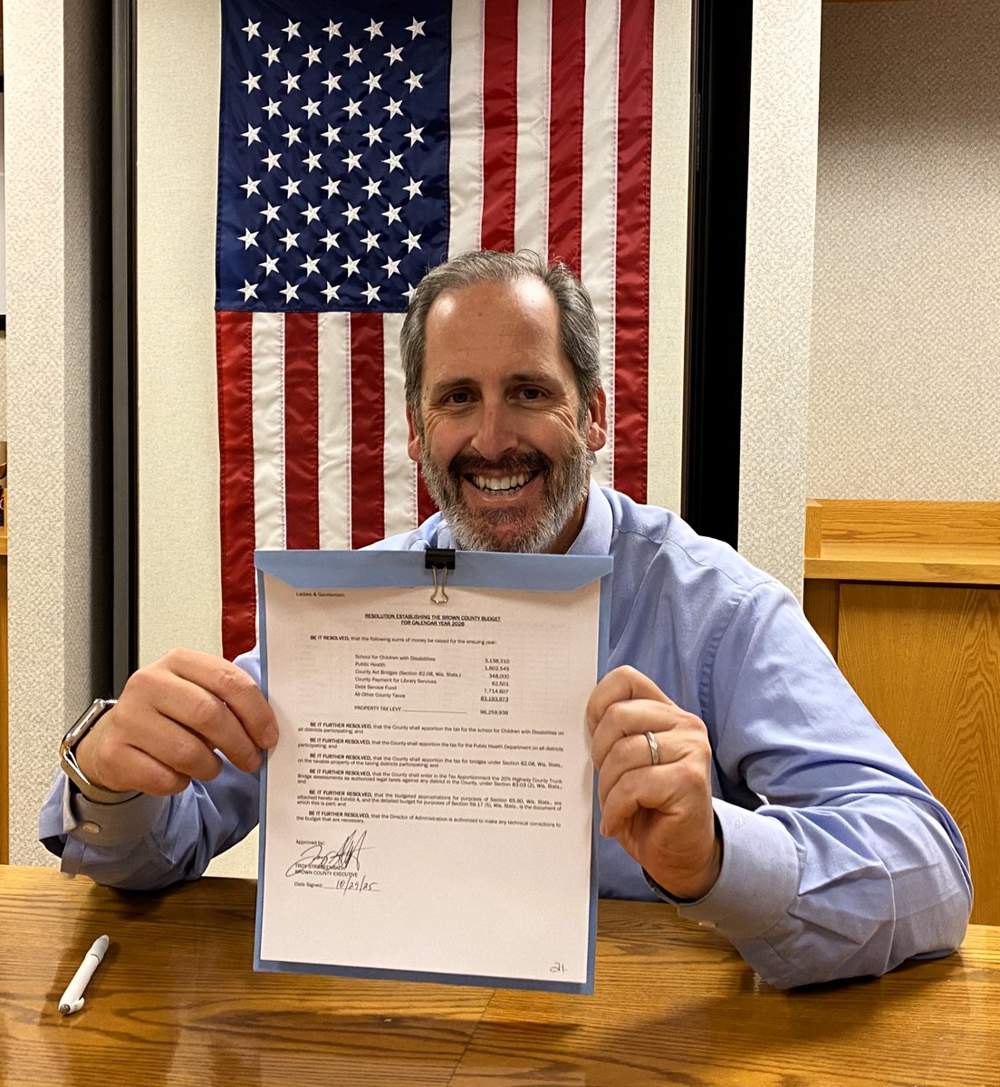 BrownWIExec's tweet image. &quot;Our budget represents Brown County&apos;s vision and how we can best make it a reality while doing it in the best interest of our taxpayers.&quot; 

Thank you to the @browncountywi Board of Supervisors for the #UnanimousDecision to approve the 2026 Budget!
