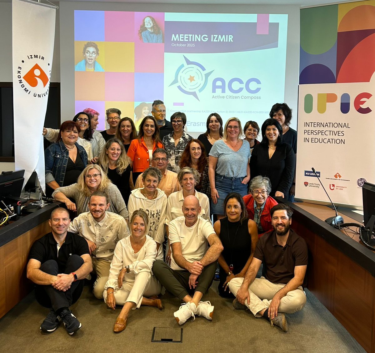 UCA Internacional tweet media