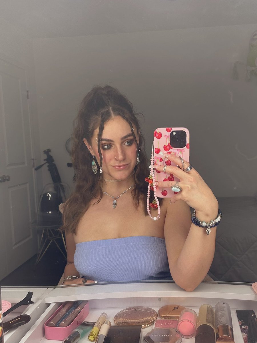❤️
On fait quoi ce soir bb? Sexcam sexchat ? Dis moi bb🥹🥹🥹
Like et dm pour prendre ton cadeau bb 🍑🍆