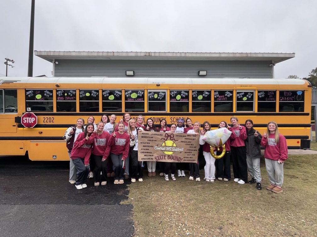 LyndiParker22's tweet image. Columbus bound!! Come check us out tonight at 8 p.m. field 1 against Pace Academy! #roadtocolumbus