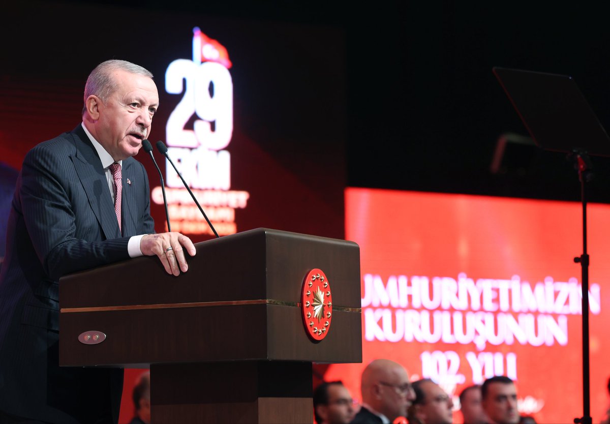 tcbestepe's tweet photo. “Türkiye Yüzyılı’nın kilometre taşlarını döşemeye devam ediyoruz” https://t.co/Ii2Y8tFyJu https://t.co/rUDV1NDSmU