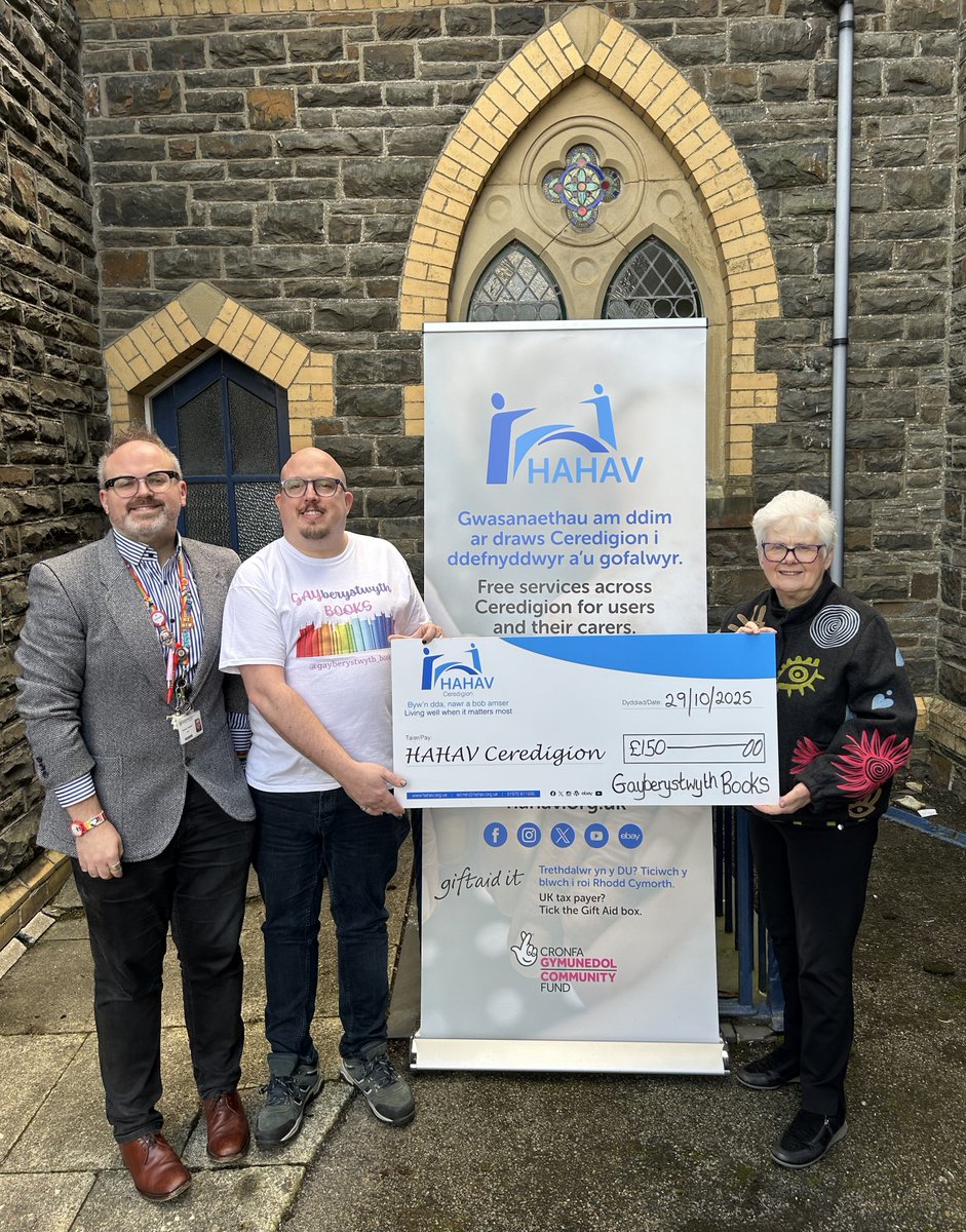 💛 Diolch i Gayberystwyth Books am werthu copïau o lyfrau Dr <a href="/KathrynMannix/">Kathryn Mannix</a> a rhoi'r elw i <a href="/_HAHAV_/">HAHAV Hospice at Home Ceredigion</a> yn dilyn ein digwyddiad diweddar. Mae eich cefnogaeth yn gwneud gwahaniaeth gwirioneddol! 🌟

A huge thank you to Gayberystwyth Books for your generosity! 💛 #ThankYou #Diolch