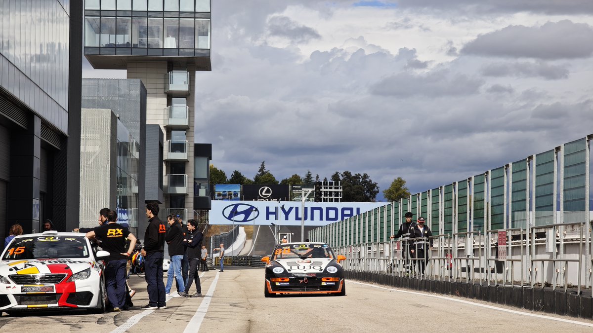 Fin de semana  dentro del CRT @promocopa2021 en <a href="/circuito_jarama/">Circuito de Madrid Jarama - RACE</a> donde estuvimos  junto a Luis López a los mandos del Porsche 968 CS donde conseguimos la victoria en los clásicos en ambas carreras y estuvimos en la lucha por la victoria de la general de la segunda siendo terceros