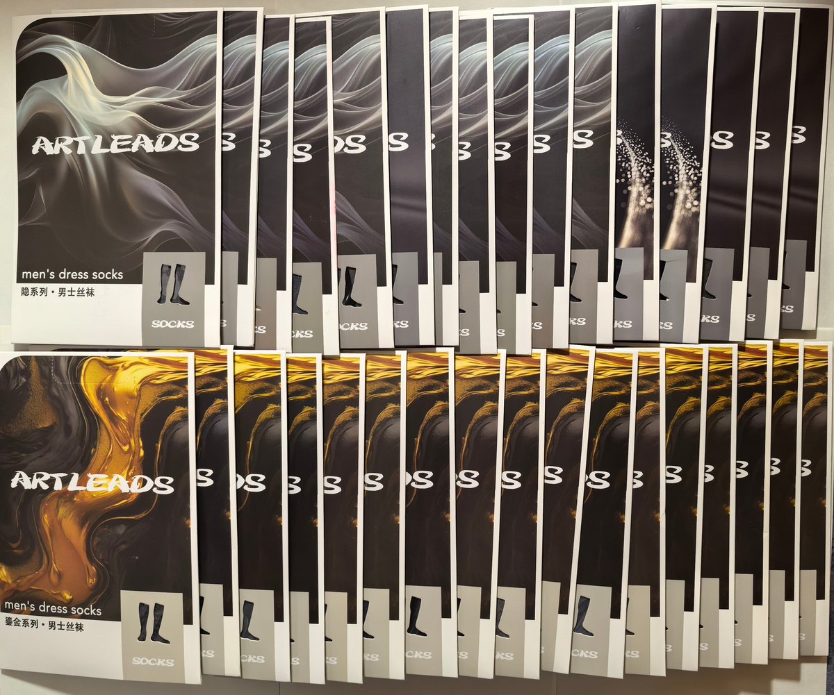 KU_IMunknown's tweet image. 囤积癖太严重了，CM已经塞不下了，ART路上还有几双，及图也买了好多😵就这三家轮番轰炸已经让我被掏空。但我还认识一个比我更能屯的😂我只是小巫见大巫罢了。