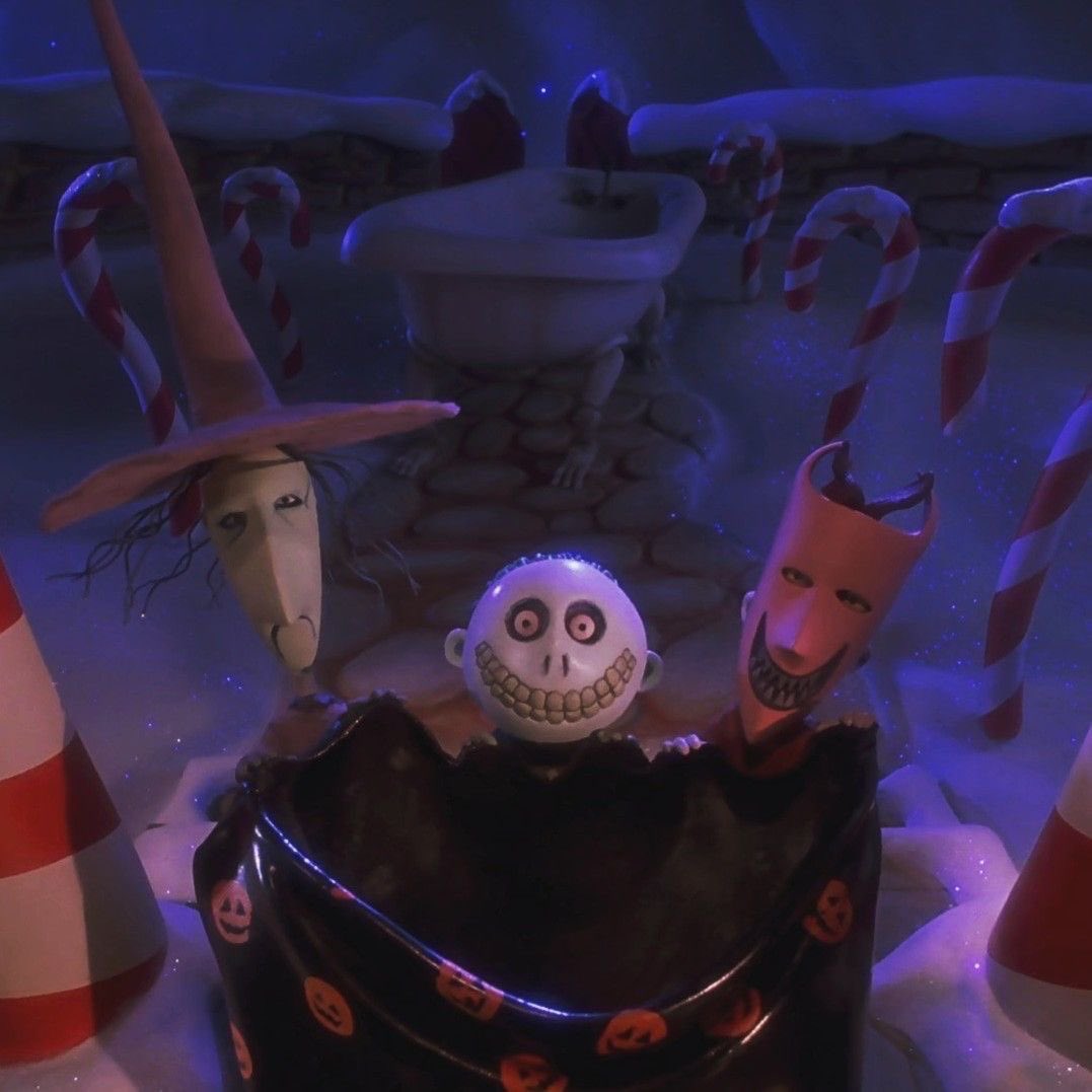 cronopiatw's tweet photo. 🖤Hoy hace 32 años se estrenaba “The Nightmare Before Christmas” (El Extraño Mundo de Jack). Una de las mejores películas, en mi opinión, de esta época y de la época navideña, juntando dos mundos que no se creía que podían ir juntos. 

Ustedes ¿qué piensan? Los leo👇 https://t.co/isiUcKTuHm