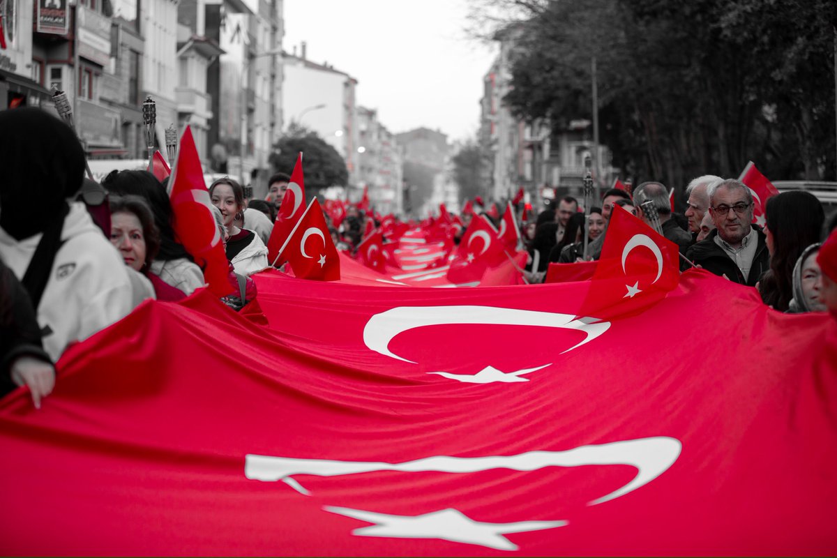 Cumhuriyetimizin 102. yıl coşkusunu, binlerce hemşehrimizle birlikte Fener Alayımızda yaşadık.
Zaferin şehrinden Cumhuriyetimize sonsuz bir sevgiyle…❤️🇹🇷