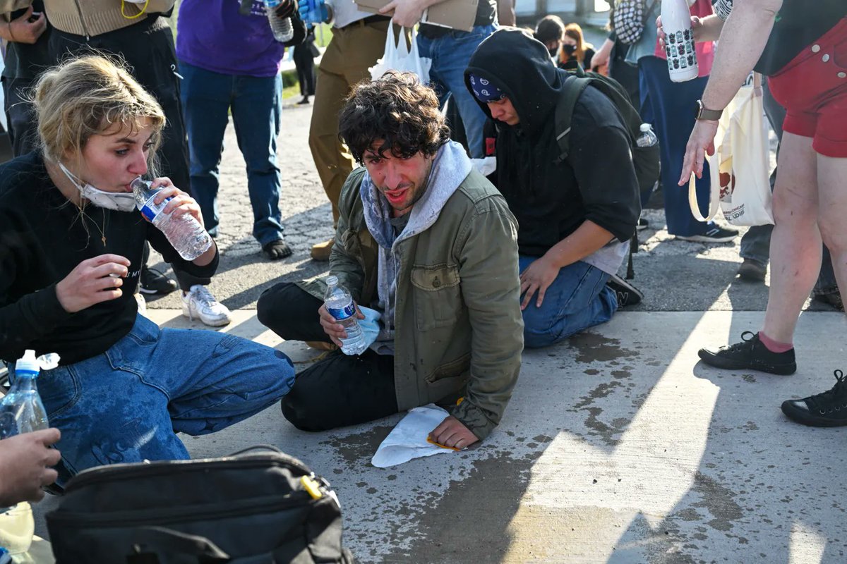 BREAKING: Congressional Candidate Kat Abughazaleh Indicted Over Chicago ICE Protest

Details: rollingstone.com/politics/polit…