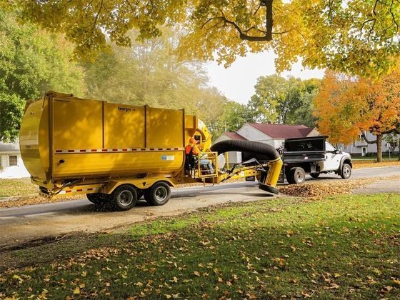 🍂 Streets and Traffic Control will begin vacuuming leaves within the street rights-of-way on Monday, November 3rd. Please call our office at 479-784-2360 to schedule pickup.🍂 

For more info: content.govdelivery.com/accounts/ARFOR…