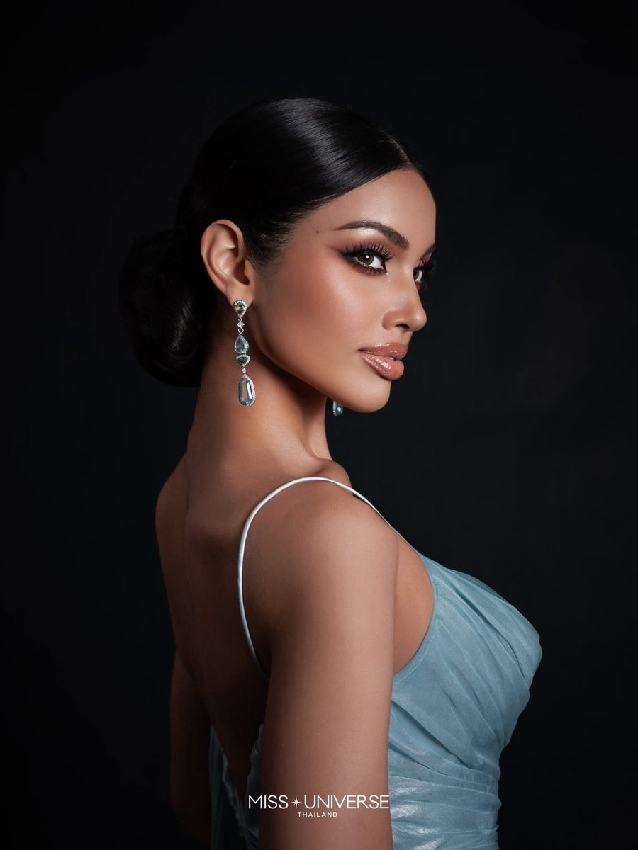 missu_thailand's tweet photo. “วีนา” พร้อมแล้ว คุณพร้อมหรือยัง? 🇹🇭

Every moment brings us closer to the Universe. Ready to shine with us? 

#The74thMissUniverse #MissUniverse 
#MGIxMUT #MissUniverseThailand2025 https://t.co/eO9c42Z7V6