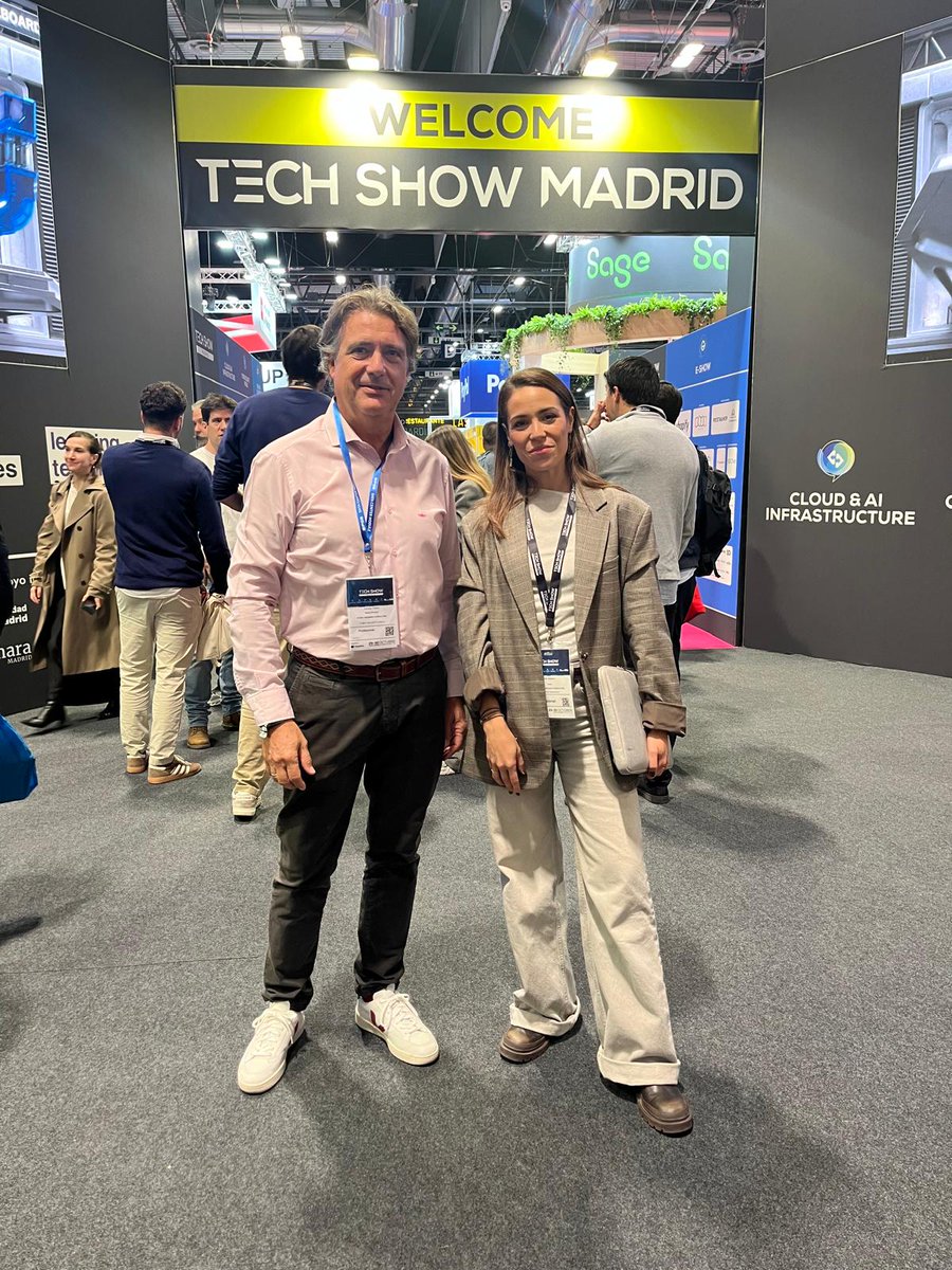 IconoTc's tweet image. Un año más en #TechShowMadrid, una cita que no podemos dejar pasar. 
Desde Icono observamos cómo las empresas están aplicando la tecnología:
🔹 Formación, clave para la adopción.
🔹 Estrategia antes de implantar.
🔹 Personas en el centro.
🔹 Equipos resilientes.
🤝 ¡Y mañana más!